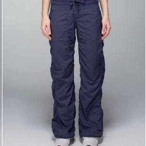 LINED LULULEMON dance studio pant size 2/4